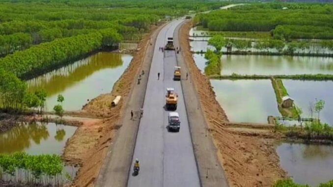Pembangunan Jalan Lingkar Brebes-Tegal sepanjang 17,4 kilometer kini memasuki tahap penyelesaian akhir dengan progres fisik saat ini mencapai 91%. (Foto: Kementerian PUPR)